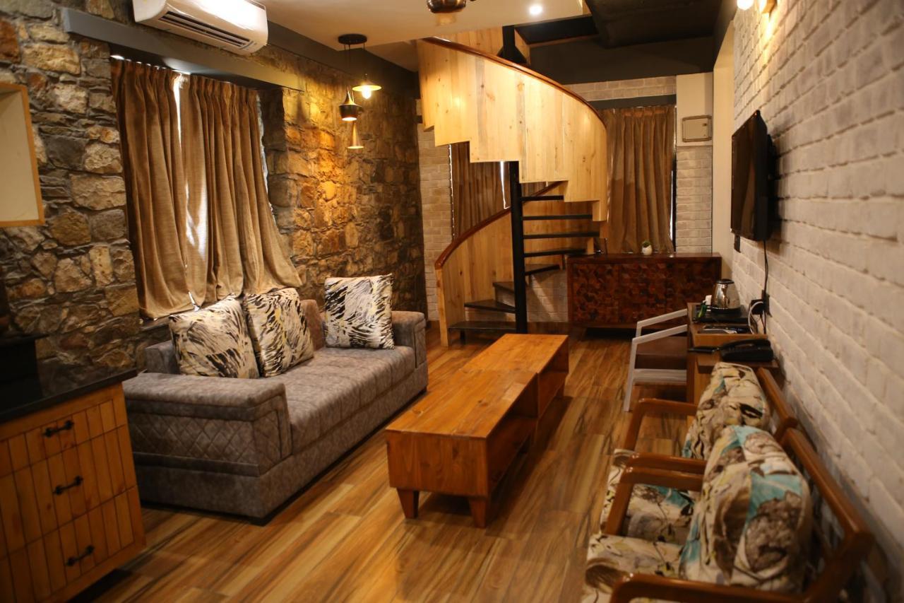 Granny'S Den Resort Rājpur Buitenkant foto